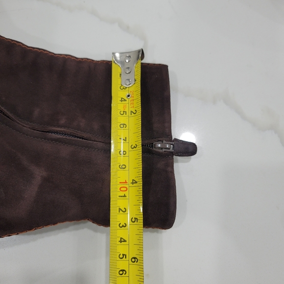 Tod's suede ankle heeled boots - Picture 7 of 10